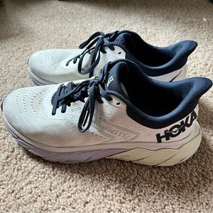 Hoka Women’s arahi 5